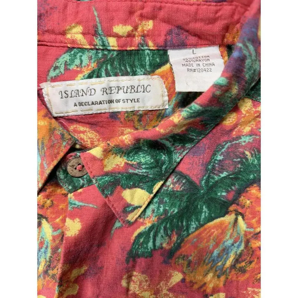 Island Republic Hawaiian Shirt Mens L Red Tropical Parrot Palm Print Rayon Butto